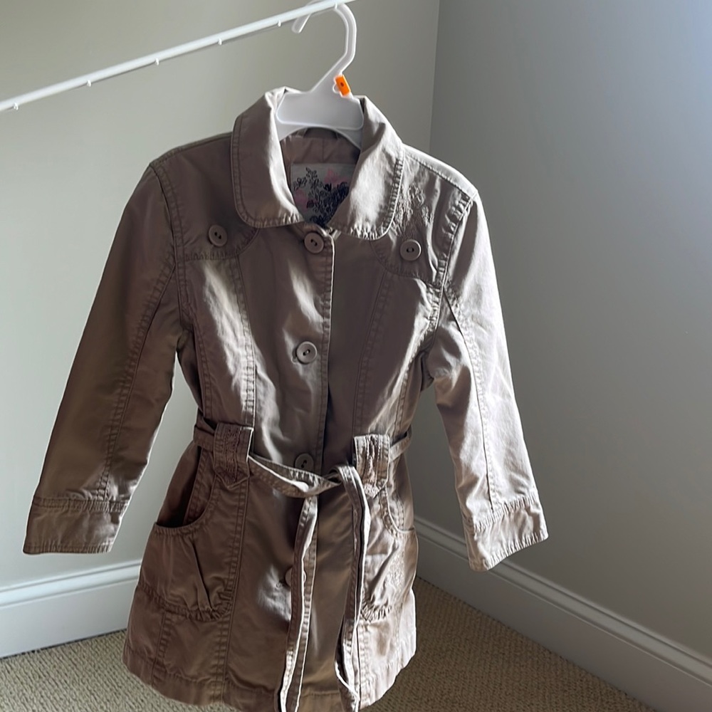 Beautiful girls coat size 110 cm